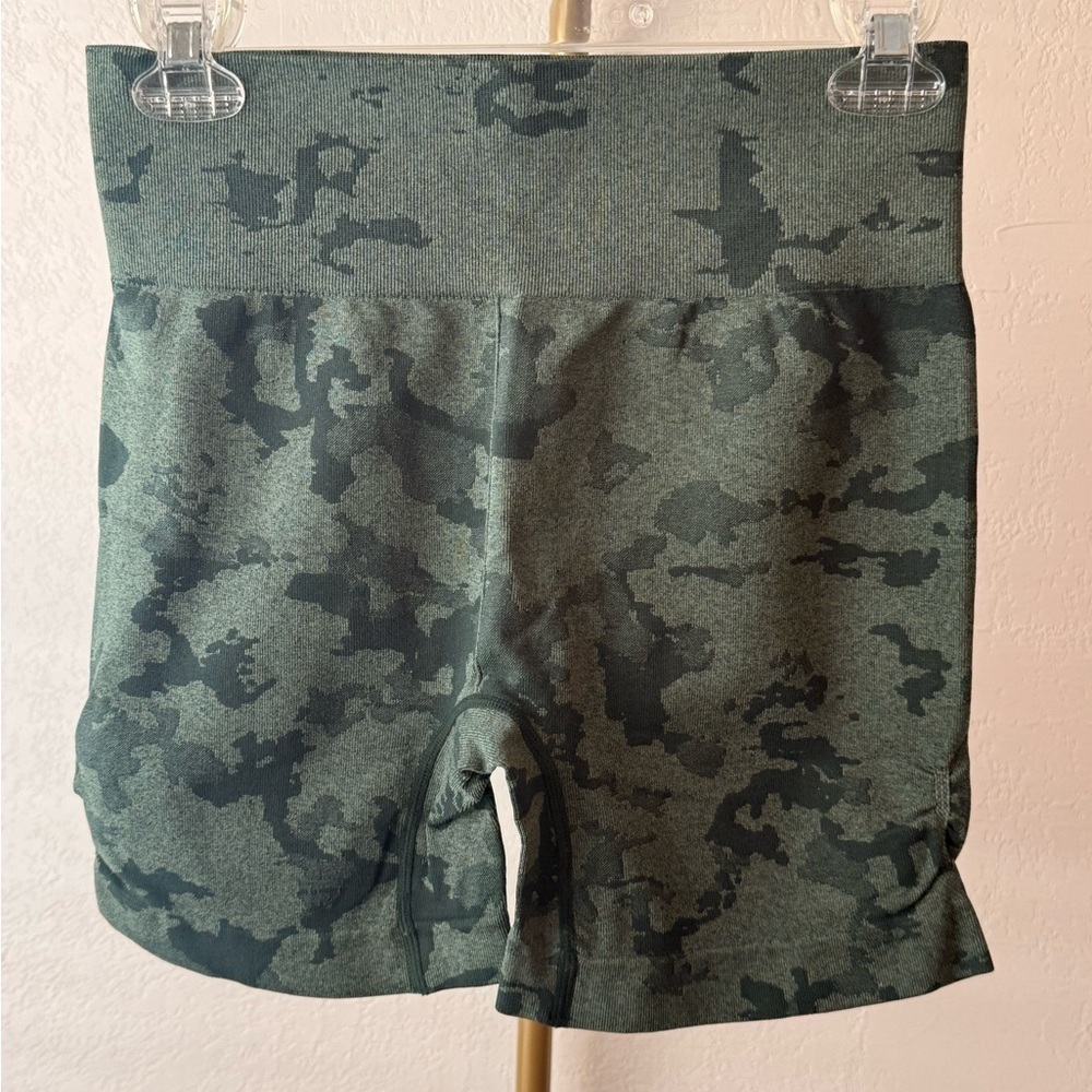 Green Camo High Waist Biker Shorts | Size L